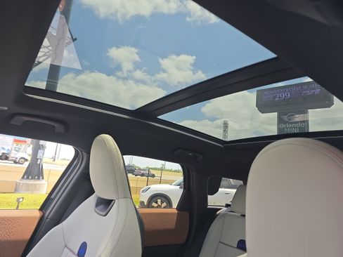 Used 2025 MINI Cooper Countryman S w/ Comfort Package Max image 28