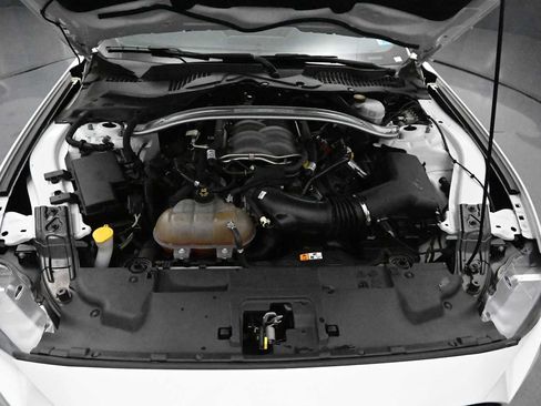 Used 2018 Ford Mustang GT Premium w/ GT Performance Package RWD image 37