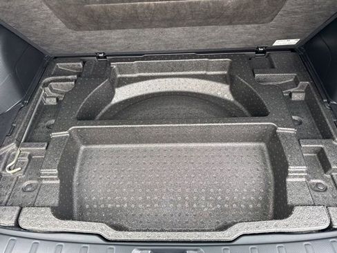 Used 2023 Subaru Forester Limited image 41