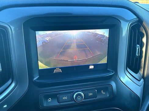 Used 2021 Chevrolet Silverado 2500 Custom w/ Custom Value Package image 21