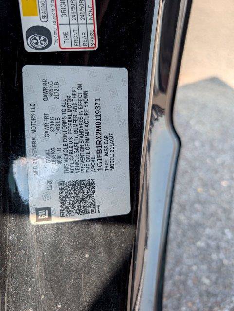 Used 2021 Chevrolet Camaro LT RWD image 30