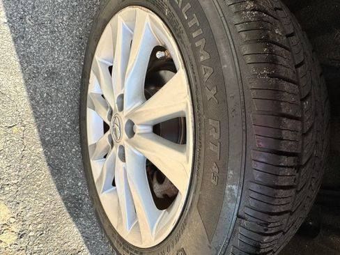 Used 2010 Lexus ES 350 FWD image 30