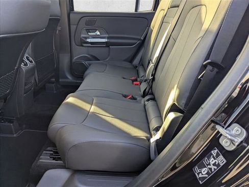 New 2026 Mercedes-Benz GLB 250 image 11