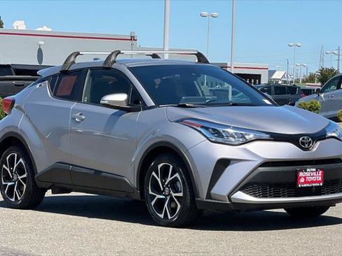 Certified 2020 Toyota C-HR XLE FWD image 5