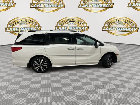 Used 2019 Honda Odyssey Elite image 3