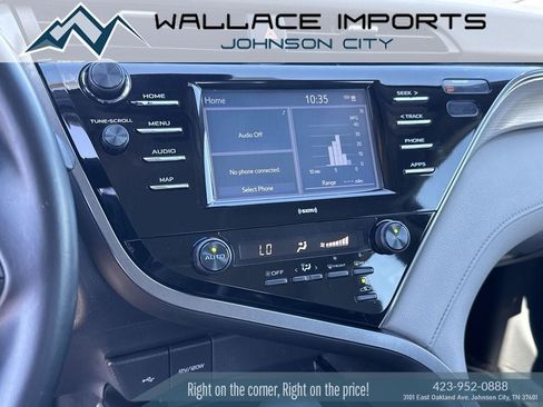Used 2020 Toyota Camry SE FWD image 20