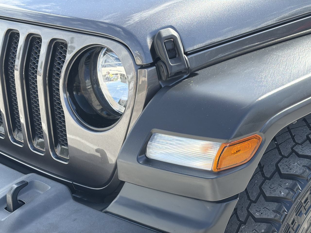Used 2021 Jeep Wrangler Unlimited Sport AWD/4WD image 6