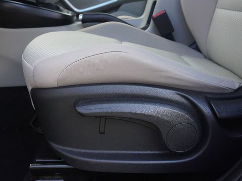 Used 2020 Kia Soul LX FWD image 26