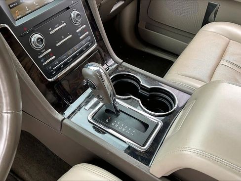 Used 2017 Lincoln Navigator Select AWD/4WD image 17