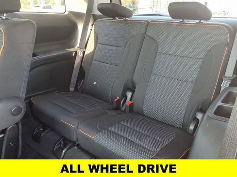 Used 2023 GMC Acadia AT4 w/ Trailering Package AWD/4WD image 9