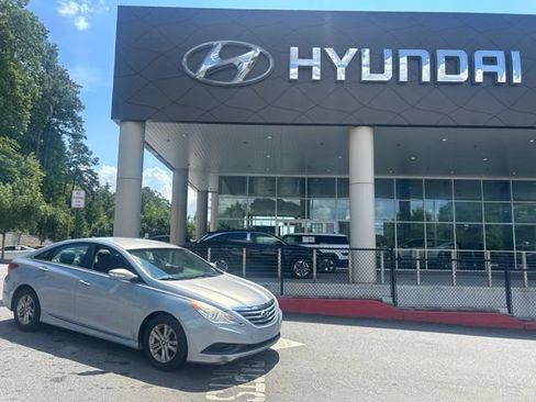 Used 2014 Hyundai Sonata GLS w/ Popular Equipment Group 2 FWD image 1