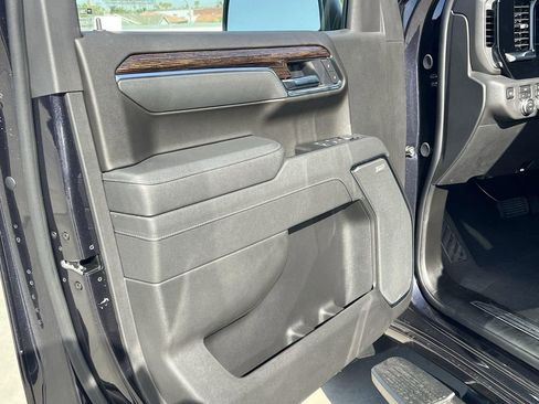 New 2026 GMC Sierra 1500 Elevation w/ Elevation Premium Package AWD/4WD image 10