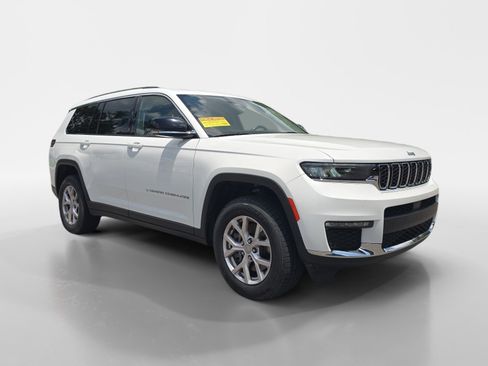 Used 2022 Jeep Grand Cherokee L Limited AWD/4WD image 7