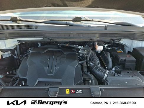 Used 2022 Kia Carnival LX FWD image 29