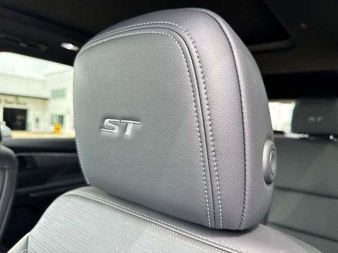 New 2026 Buick Enclave Sport Touring w/ Power Package image 17