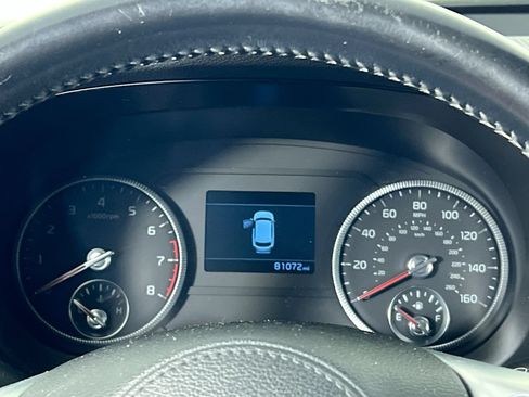 Used 2020 Kia Telluride LX FWD image 16