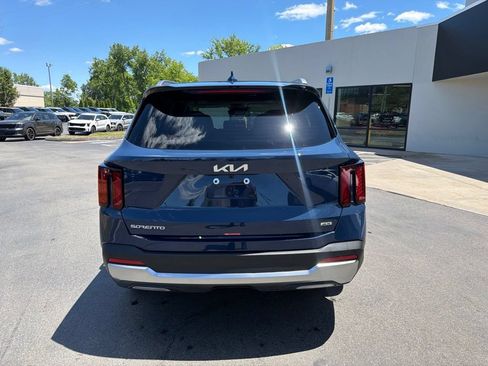 New 2026 Kia Sorento S AWD/4WD image 9