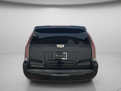 Used 2020 Cadillac Escalade Platinum AWD/4WD image 6