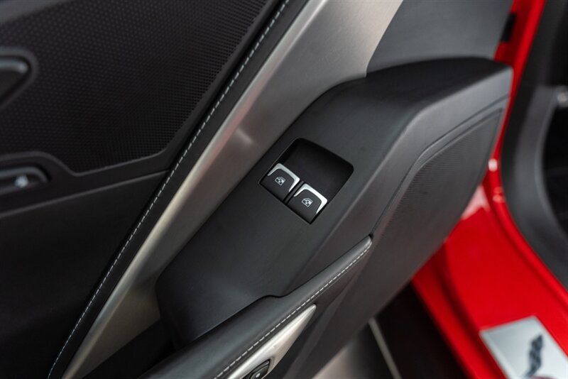 Used 2018 Chevrolet Corvette Z06 RWD image 77