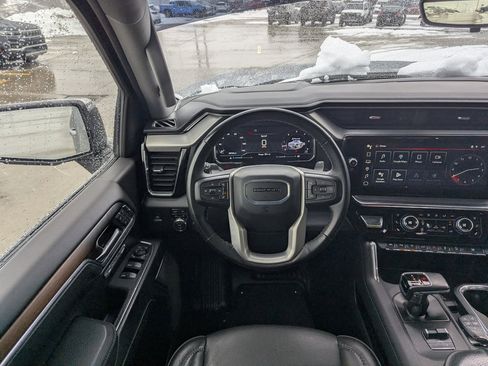 Used 2024 GMC Sierra 1500 Denali w/ Technology Package image 3