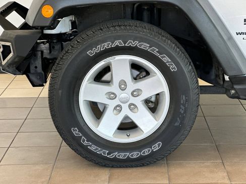 Used 2018 Jeep Wrangler Unlimited Sport S AWD/4WD image 24