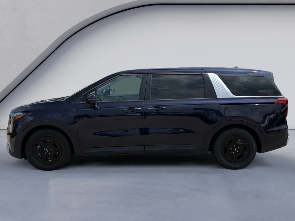 Used 2025 Kia Carnival FWD image 2