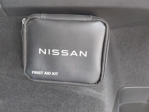 Used 2024 Nissan Rogue SV FWD image 22