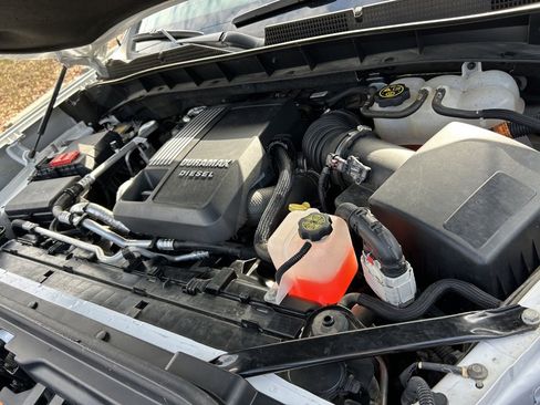 Used 2022 GMC Sierra 1500 SLT w/ SLT Premium Plus Package image 61