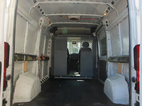 Used 2016 RAM ProMaster 2500 FWD image 11