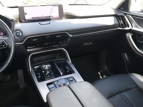 Used 2024 MAZDA CX-90 Plug-In Hybrid w/ Premium Pkg AWD/4WD image 12