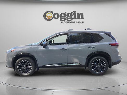New 2026 Nissan Rogue Platinum w/ Platinum Premium Package AWD/4WD image 2