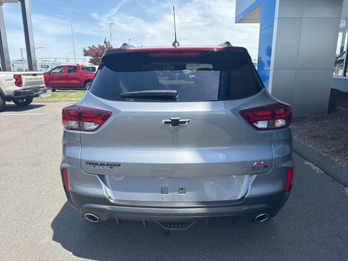 Used 2023 Chevrolet TrailBlazer RS FWD image 7
