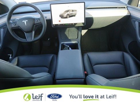 Used 2025 Tesla Model Y Long Range image 10
