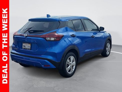Used 2021 Nissan Kicks S image 3