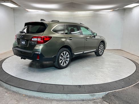 Used 2019 Subaru Outback 3.6R Touring image 6