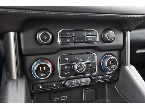 Used 2024 Chevrolet Tahoe LT AWD/4WD image 22