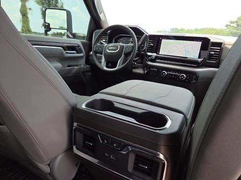 New 2026 GMC Sierra 2500 SLT w/ SLT Premium Package AWD/4WD image 23