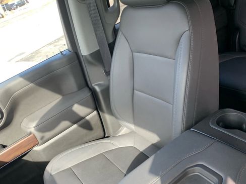 Used 2022 GMC Sierra 1500 SLT w/ SLT Convenience Package image 21