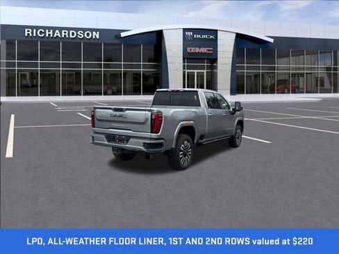 Used 2024 GMC Sierra 2500 Denali Ultimate AWD/4WD image 5