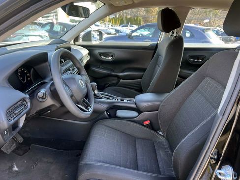 Certified 2023 Honda HR-V LX image 12