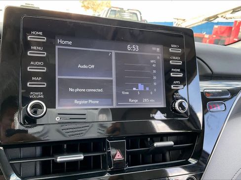 Used 2024 Toyota Camry SE image 33