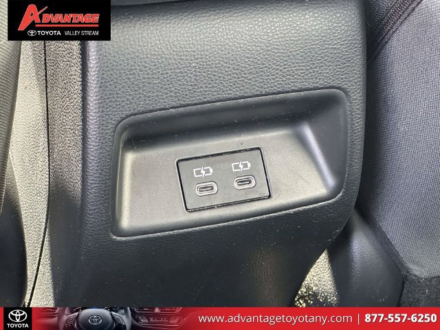 Used 2023 Toyota Corolla LE w/ Carpet Mat Package (TMS) FWD image 16
