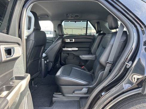 Used 2024 Ford Explorer Limited image 25