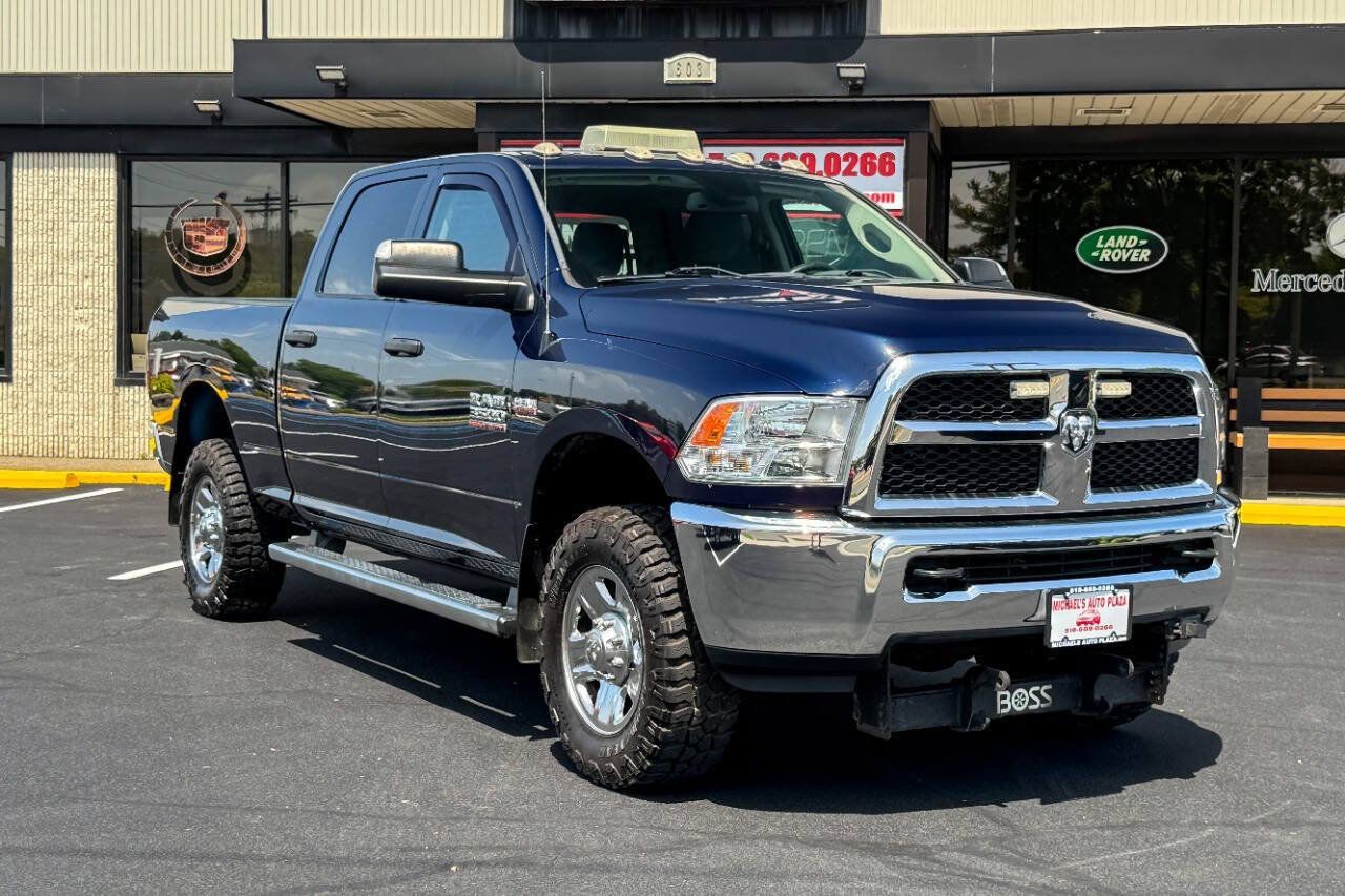 Used 2017 RAM 3500 Tradesman w/ Chrome Appearance Group AWD/4WD image 1