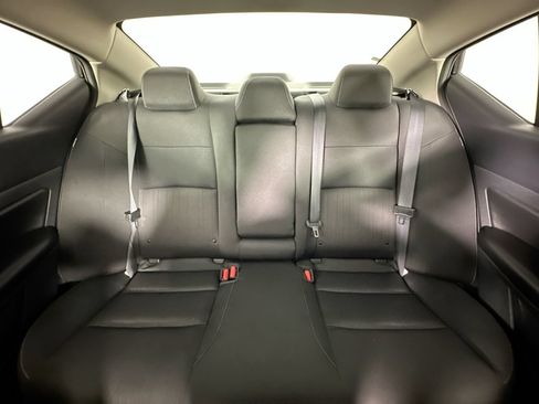 Used 2024 Nissan Altima 2.5 S FWD image 13