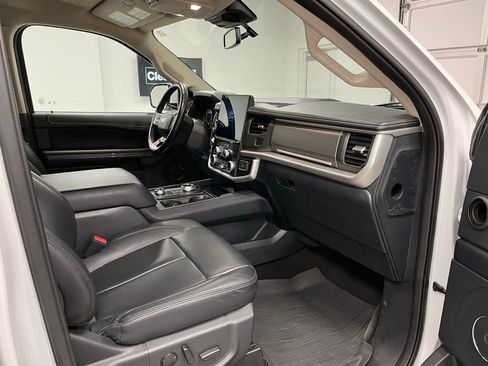 Used 2024 Ford Expedition Max XLT AWD/4WD image 56