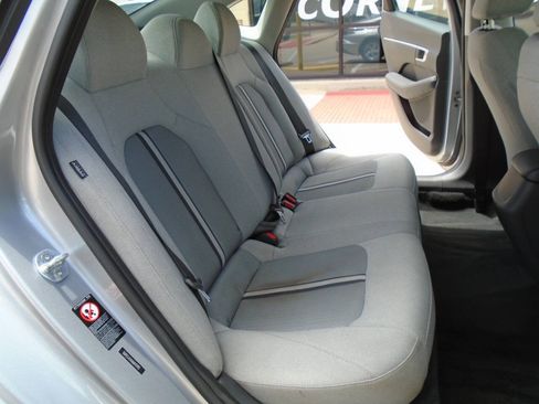 Used 2021 Hyundai Sonata SE FWD image 9
