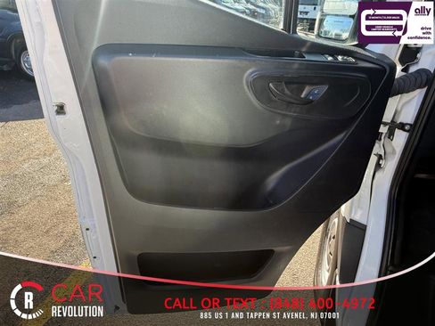 Used 2023 Mercedes-Benz Sprinter 2500 image 21