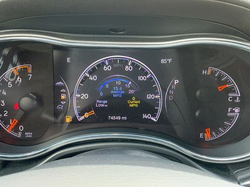 Used 2020 Jeep Grand Cherokee Overland AWD/4WD image 13