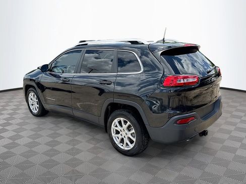 Used 2016 Jeep Cherokee Latitude w/ Safety/Convenience Group FWD image 8